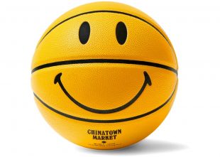 Chinatown Market Smiley Basketball Yellow