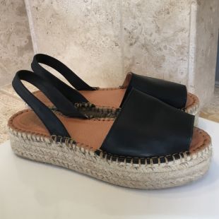 Black Sandal