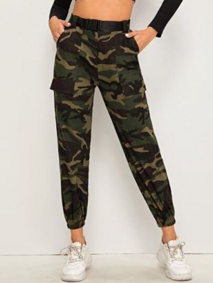 Pantalon cargo avec agrafe et imprimé camouflage