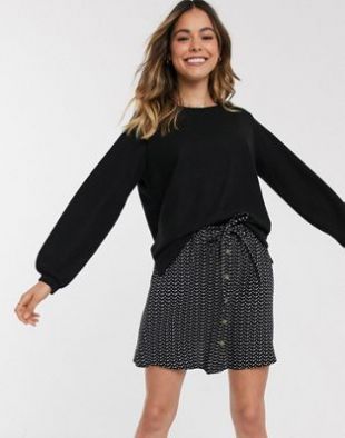 New Look - Pull brossé cotelé à manches ballon - Noir | ASOS