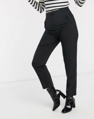 Miss Selfridge - Pantalon cigarette - Noir | ASOS