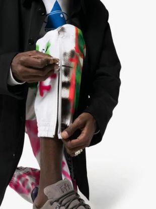 Off-White Pantalon Goretex à Imprimé Graffiti - Farfetch