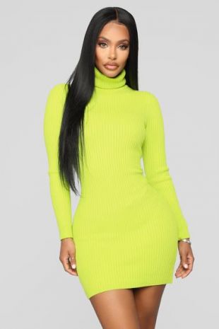 green emerald velvet dress Vestido verde Nen con abierto en frente.  Qlindo Store