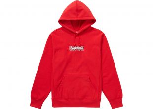 Hoody Supreme Bandana Box Logo Red on the account Instagram of