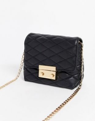 Lipsy - Sac bandoulière matelassé avec détails en métal doré - Noir | ASOS