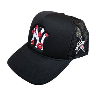 Black Trucket Hat