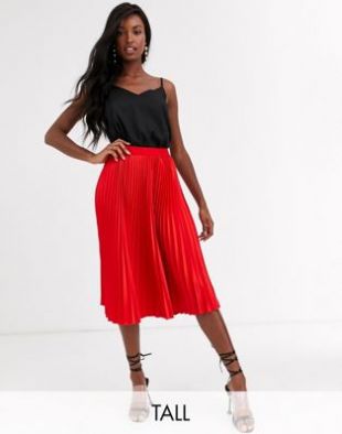 Red skirt
