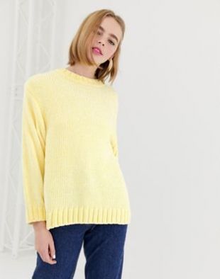 Textured crew neck jumper in light yellow