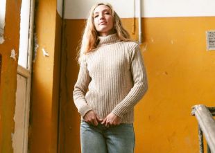 90s Ribbed Turtleneck Sweater . Vintage Slim Fit Sweater Rib Knit Knitwear High Neck Pullover 1990s Retro Clothing . taille Petite