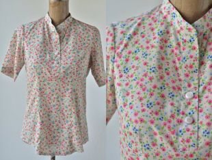 60s vintage Ditsy Calico Floral White Blouse, Pink Blue Green Mod Top Rockabilly Band Collar with 2 Wild Glitter 60's Buttons Hippie Retro