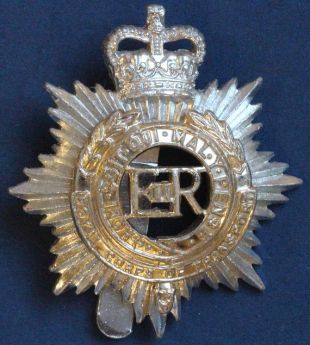 Armée britannique Militaria QEII - Royal Corps of Transport Cap Badge Staybrite Queen's Crown EIIR (17348]