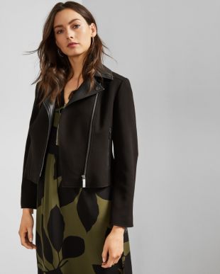 Black Leather Col­lar Bik­er Jack­et
