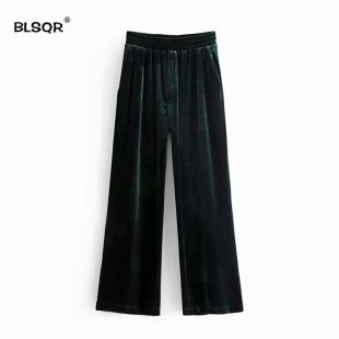 Pleat­ed Wide-Leg Full-Length Pants in Vel­vet