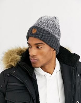 Fjallraven - Bonnet en maille épaisse - Gris foncé | ASOS