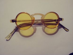 vintage NOS Round Yellow Small Lense Sunglasses Keyhole Nosebridge