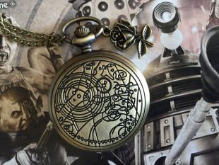 The Doctor and Rose Watch Necklace, doctor who, bronze, Gallifrey, whovian, UNOFFICIAL, fan made, fandom, fangirl, ten