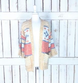 Cardigan worn by Jean Milburn (Gillian 