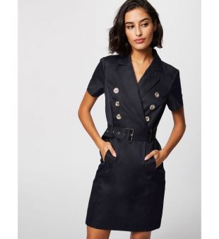 Robe droite ceinturée à boutons