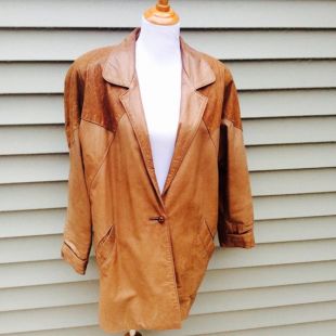 Veste en cuir marron vintage femmes Tan, texturé épaule détaillée veste en cuir par Comint & Gino Di Giorgio, grand manteau de cuir brun