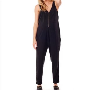 Black Jump­suit