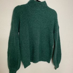 Independent Sweater Small