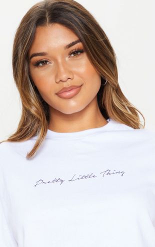 PrettyLittleThing.com - White Slogan Oversized T Shirt