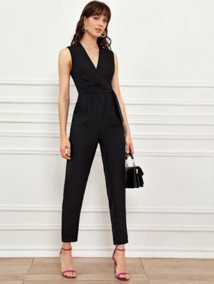 Black V Neck Jump­suit