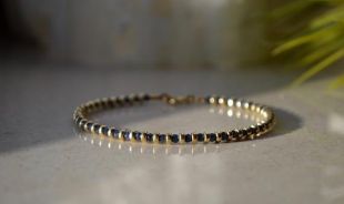 Naturel saphir, vermeil d’or femme bracelet, délicat en perles, bracelet, bijoux de pierres précieuses, délicate petite étoile pierre de naissance septembre