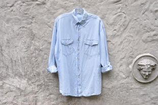 vintage 90s Guess Light Blue Faded Léger Denim Button Down Shirt L