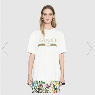 Oversized Gucci T-shirt