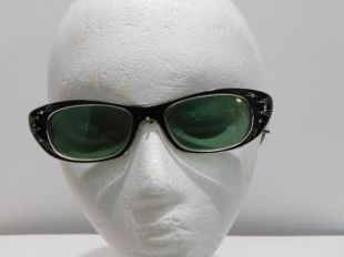 Vintage 1960's Black avec lunettes de soleil Rhinestones