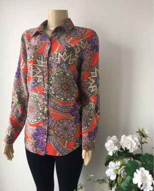 Mandala imprimer blouse vintage bouton up Shirt chemise Van Heusen Vintage des années 80-queue ourlet manches longues Bohème chic taille M poitrine 40"