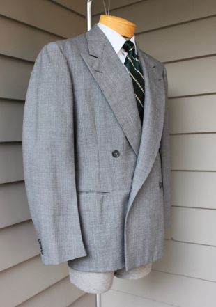 1955 -Progress Tailoring Co.- Men's Double Breasted suit jacket. Gray - All wool. Size 39 - 40 Reg