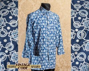 Homme Coton à manches longues bleu blanc abstrait equantique chemise / Blue batik géométrie motif Vietnam shirt / Taille moyenne