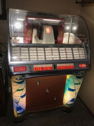 1953 Seeburg Jukebox modèle 100W