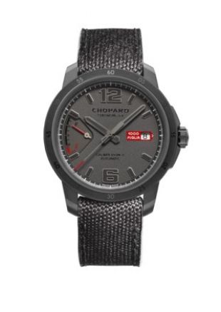 Grey Watches worn by Lee Jung Hyeok Hyun Bin in Crash Landing on