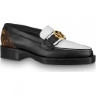 Louis Vuitton Academy Flat Loafer IVORY. Size 39.0