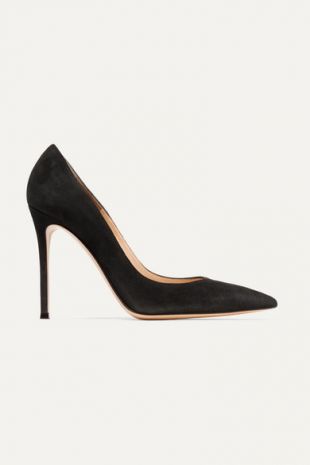 Suede Pumps in Black