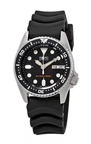 Seiko Automatic watch worn by Sergei (Karl Glusman) in Devs (S01E01) |  Spotern