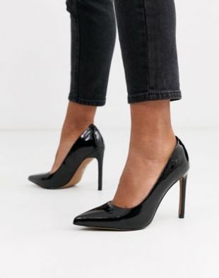 Porto pointed high heeled pumps in black patent