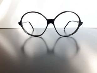 Lunettes rondes noires vintage ont été fabriqués en Italie à partir des années 90 grandes lunettes unisexes de vieux deadstock lunettes surdimensionnées femmes femmes lunettes