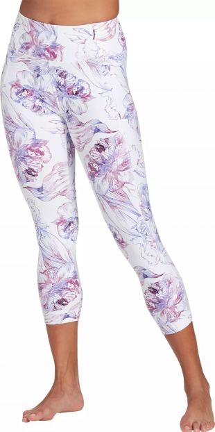 Calia Essential Mesh Capris in Multi Etched Floral worn by Carrie Underwood  Instagram April 13, 2020