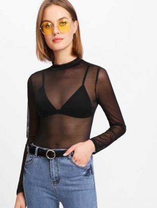 Top transparent avec plis