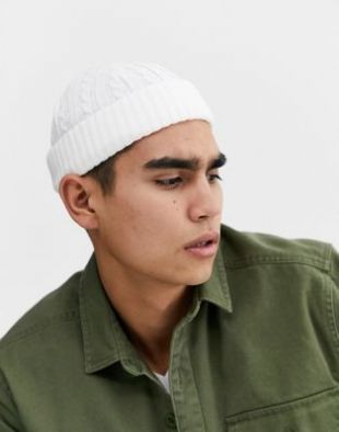 bonnet style pêcheur en maille torsadée Blanc