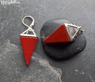 Vikings Queen Lagertha Warrior Silver Gold Ethnic Tribal Pyramid Red Jasper Boucles d'oreilles / Ancient Dark Ages TV Show Boucles d'oreilles / Made In France