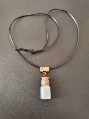 White Glitter Shimmer Remmer Potion Bottle Necklace Pendant Vegan Faux Cuir Thong 22"