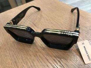 Sunglasses 1.1 millionaires Louis Vuitton worn by Tarek Benattia