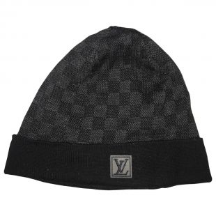 The bonnet Louis Vuitton worn by OBOY on his account Instagram