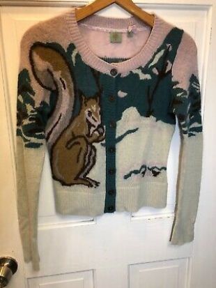 Anthropologie gilet écureuil "Time to gather"