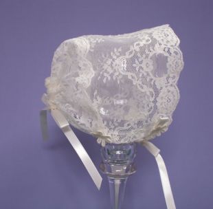 Bonnet D'hiver Bébé Fille - 2 Bonnets Occasion Très Bon état - Doublure Dentelle Et Coton Vichy Rouge